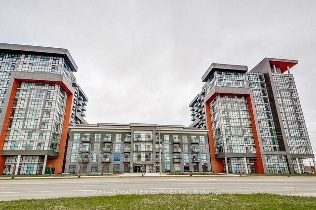 520 - 450 Dundas Street