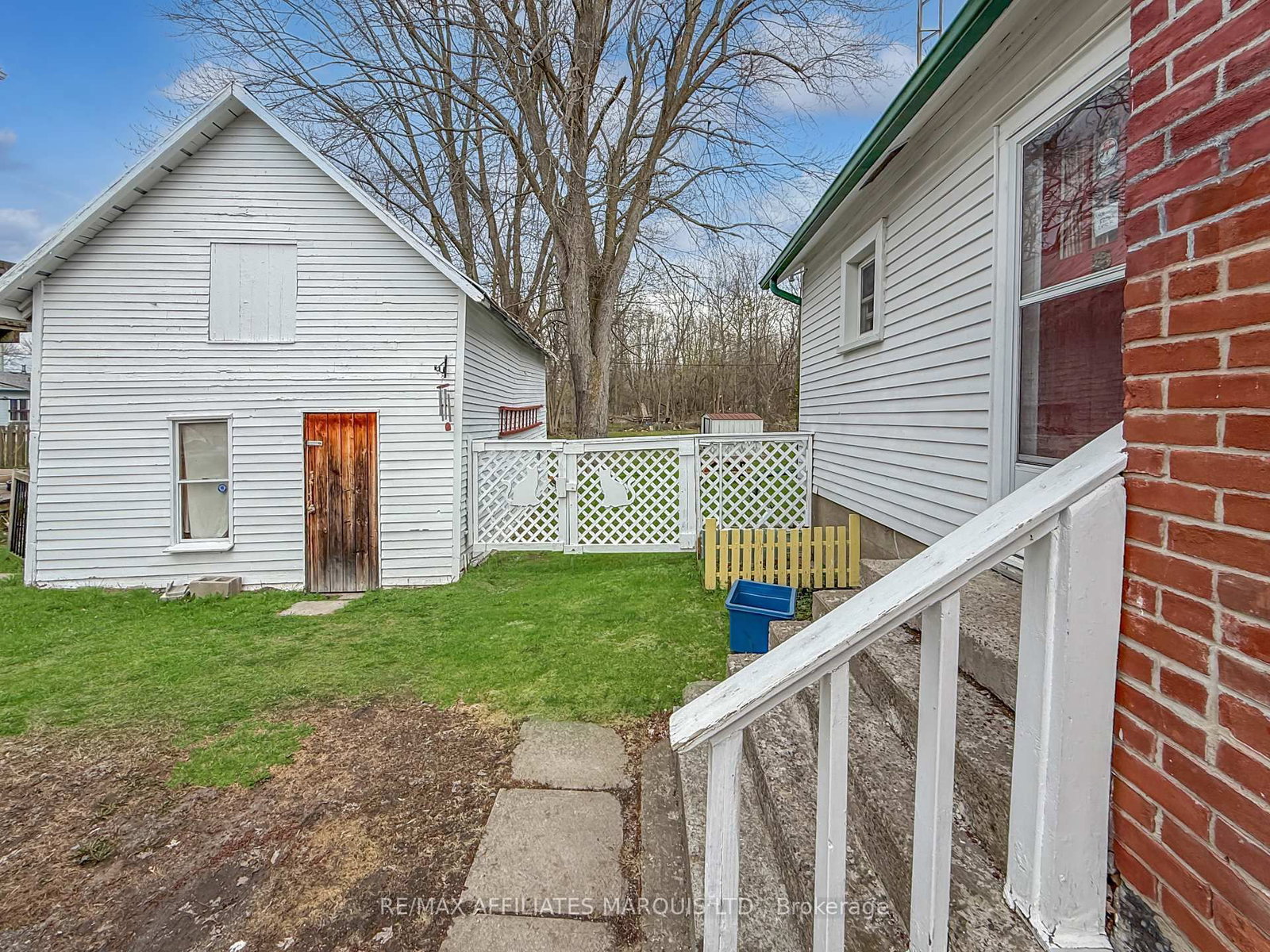 Listing Image 3
