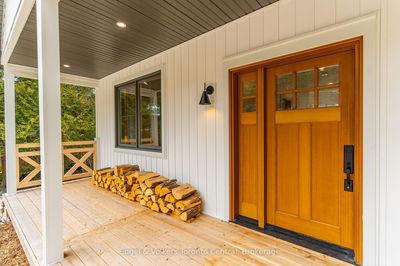 256 Cape Chin N Shore Rd, Northern Bruce Peninsula - Northern Bruce Peninsula image-0-2