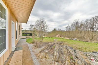 8541 Highway 37, Tweed - Tweed (Village) image-0-3