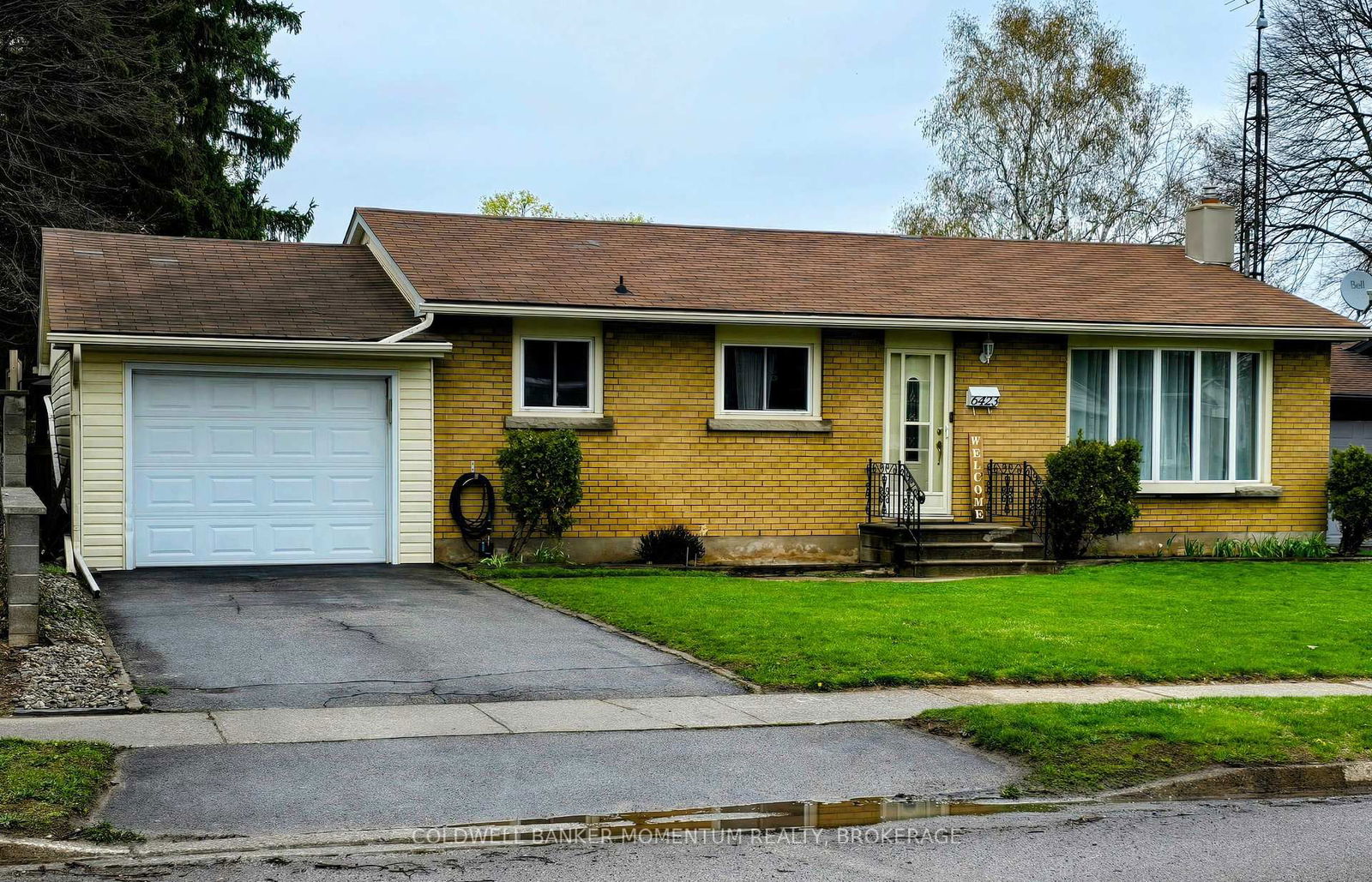 Detached House sold at 6423 Doreen Drive, Niagara Falls, Morrison, L2E 5K4 - MLS: X12114073