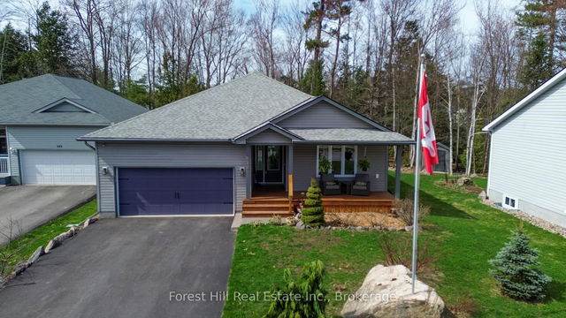 144 Pineridge Gate