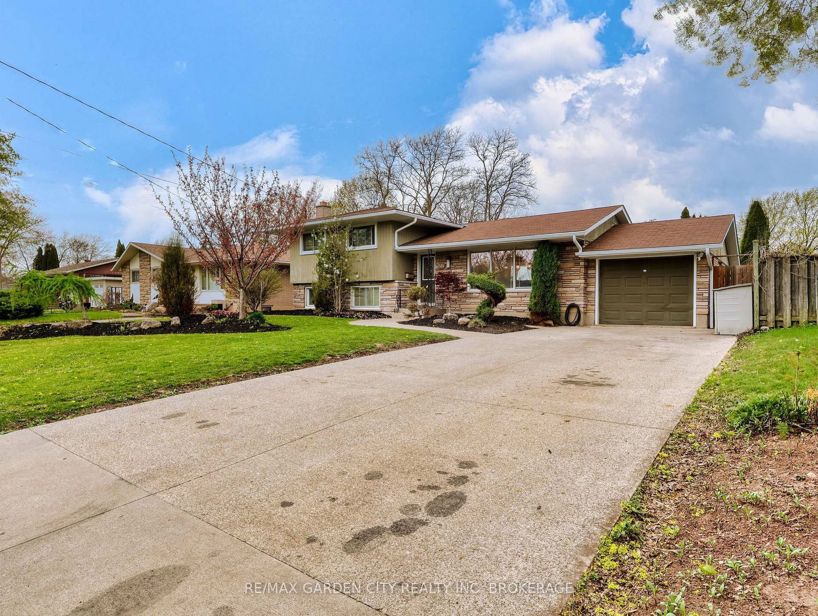 Detached House for sale at 66 Lockview Crescent, St. Catharines, Bunting/Linwell, L2M 2T5 - MLS: X12114422