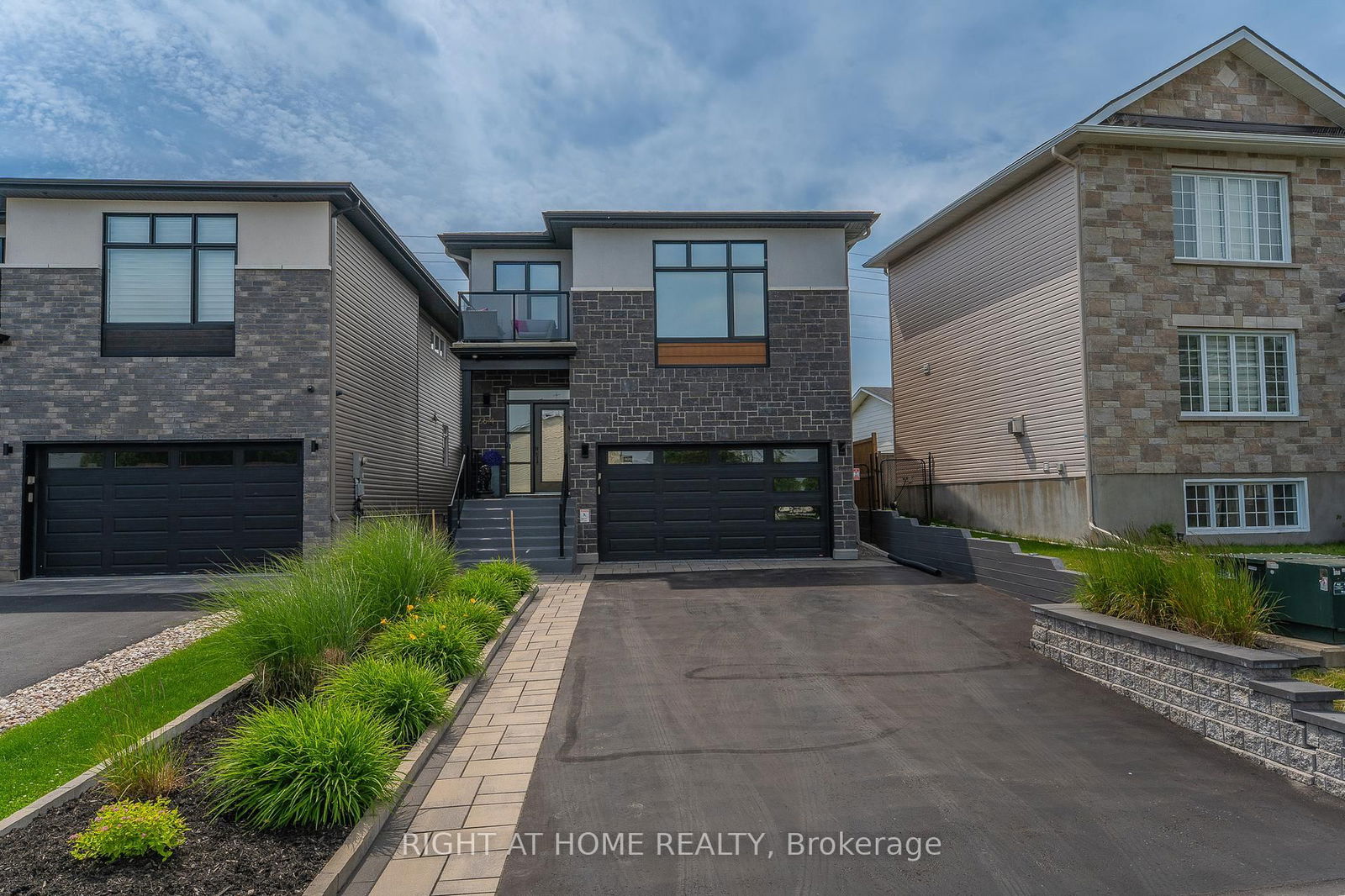 Detached House for sale at 6614 Tooney Drive, Ottawa, Orleans/Sunridge, K1C 6P6 - MLS: X12114478