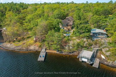 1016 Lawland Heights Rd, Gravenhurst - 