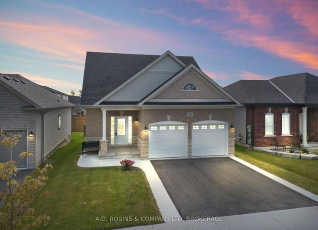 408 Hummel Crescent