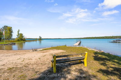44 Roth Dr, South Bruce Peninsula - South Bruce Peninsula image-0-2