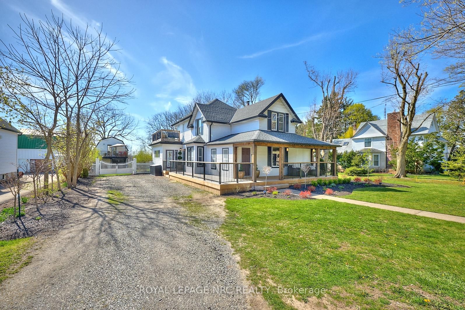 Detached House for sale at 553 Ridge Road, Fort Erie, Ridgeway, L0S 1N0 - MLS: X12114692