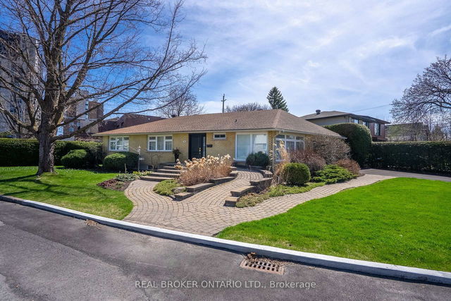 712 Golden Avenue
