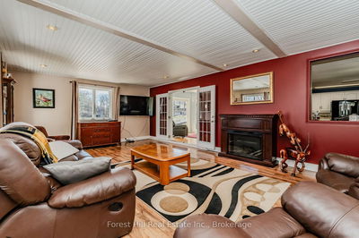 53 TODHOLM Dr, Muskoka Lakes - Medora image-0-4