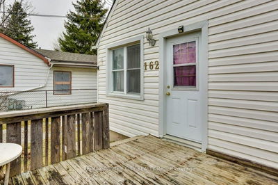 162 Chesterfield Ave, London South - South I image-0-3