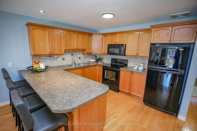 7 Stonebriar Crt, Brockville - Brockville image-0-2