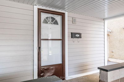 Unit 70 — 3415 Uplands Dr, Ottawa - Hunt Club image-0-2