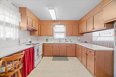 1802 Longwoods Rd, Southwest Middlesex - Wardsville image-0-4