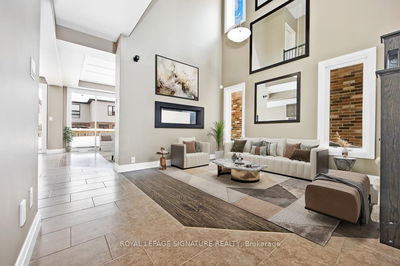 593 Pinery Tr, Waterloo -  image-0-2