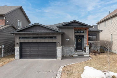482 Central Park Blvd, Russell - Village of Russell