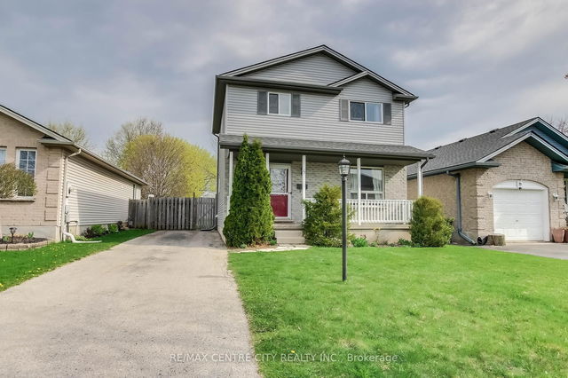 27 COOK Crescent