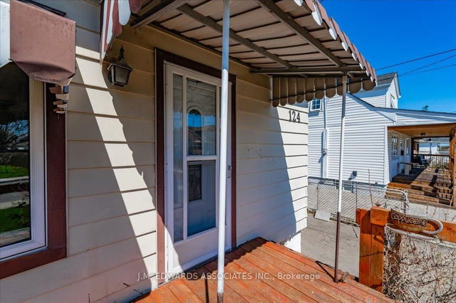 124 Charlotte Street