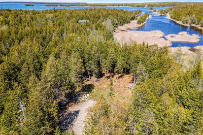 228 COREY Cres, Northern Bruce Peninsula - Northern Bruce Peninsula image-0-1
