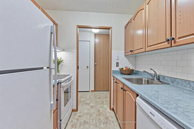 Unit 310 — 733 Deveron Cres, London South - South T image-0-3