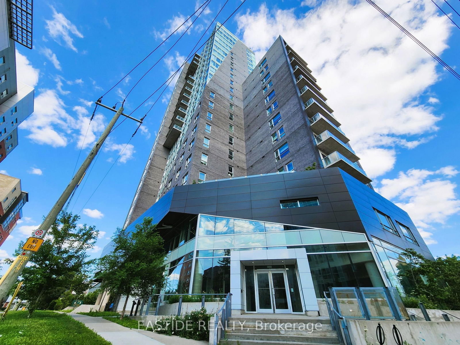 Condo for sale at 1805-158 King Street, Waterloo, N2J 2Y2 - MLS: X12115654
