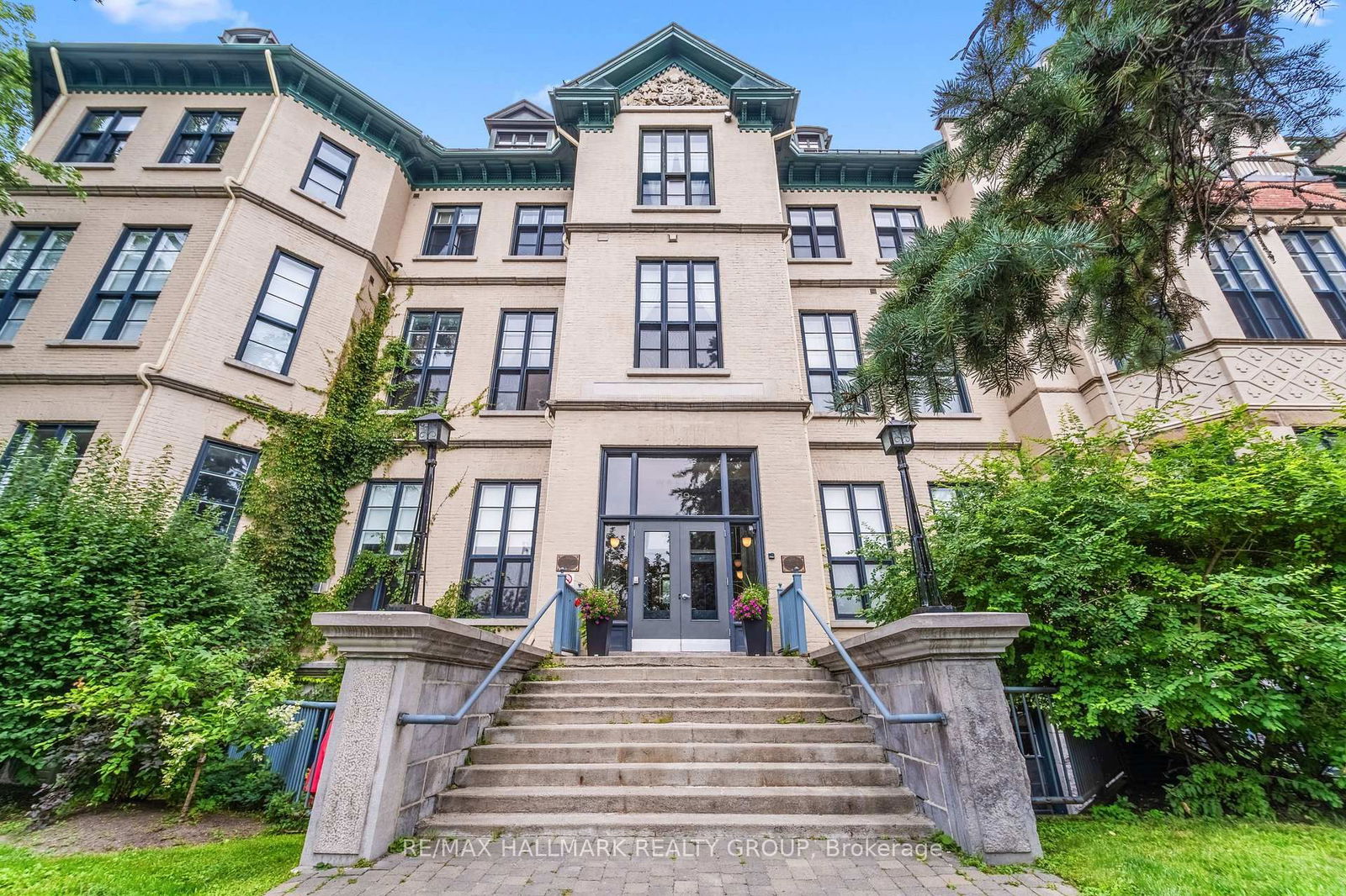 Condo for sale at 502-589 Rideau Street, Ottawa, Lower Town, K1N 6A1 - MLS: X12115665