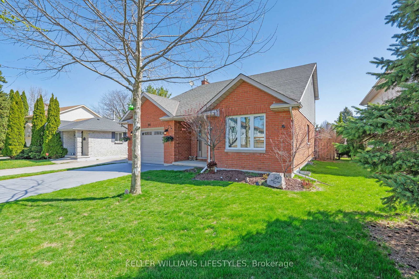 Detached House for sale at 90 Brandy Lane Road, London North, North I, N6G 4T2 - MLS: X12115833