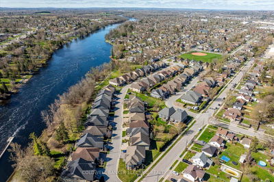 Unit 23 — 40 Lockside Dr, Peterborough South - 5 West image-0-3