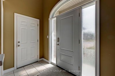 544 Darcy Dr, Strathroy-Caradoc - NE image-0-2