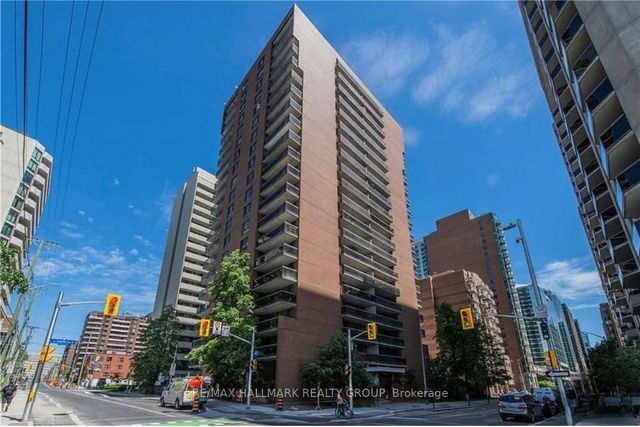 1006 - 475 Laurier Avenue