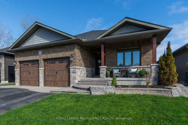 6 Sylvan St, Quinte West - Murray Ward image-0-0