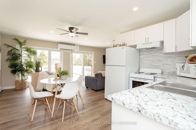 20927 Lakeside Dr, Thames Centre - Rural Thames Centre image-0-1