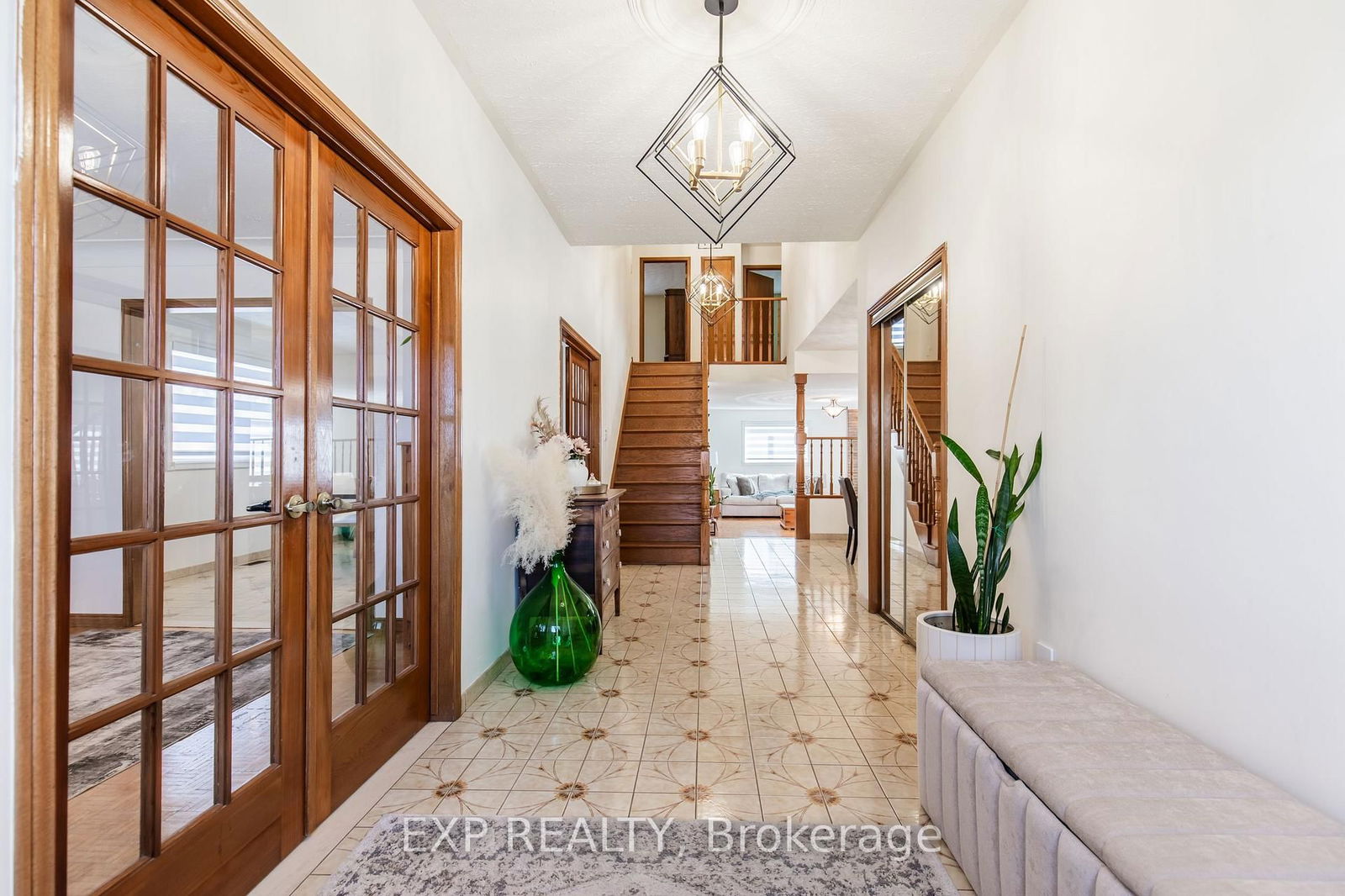 Detached House for sale at 1 Adriatic Boulevard, Hamilton, Stoney Creek, L8G 4V1 - MLS: X12116258