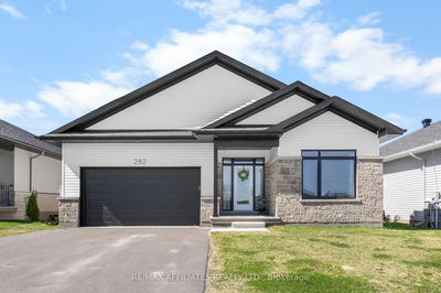 282 Wood Ave, Smiths Falls - Smiths Falls