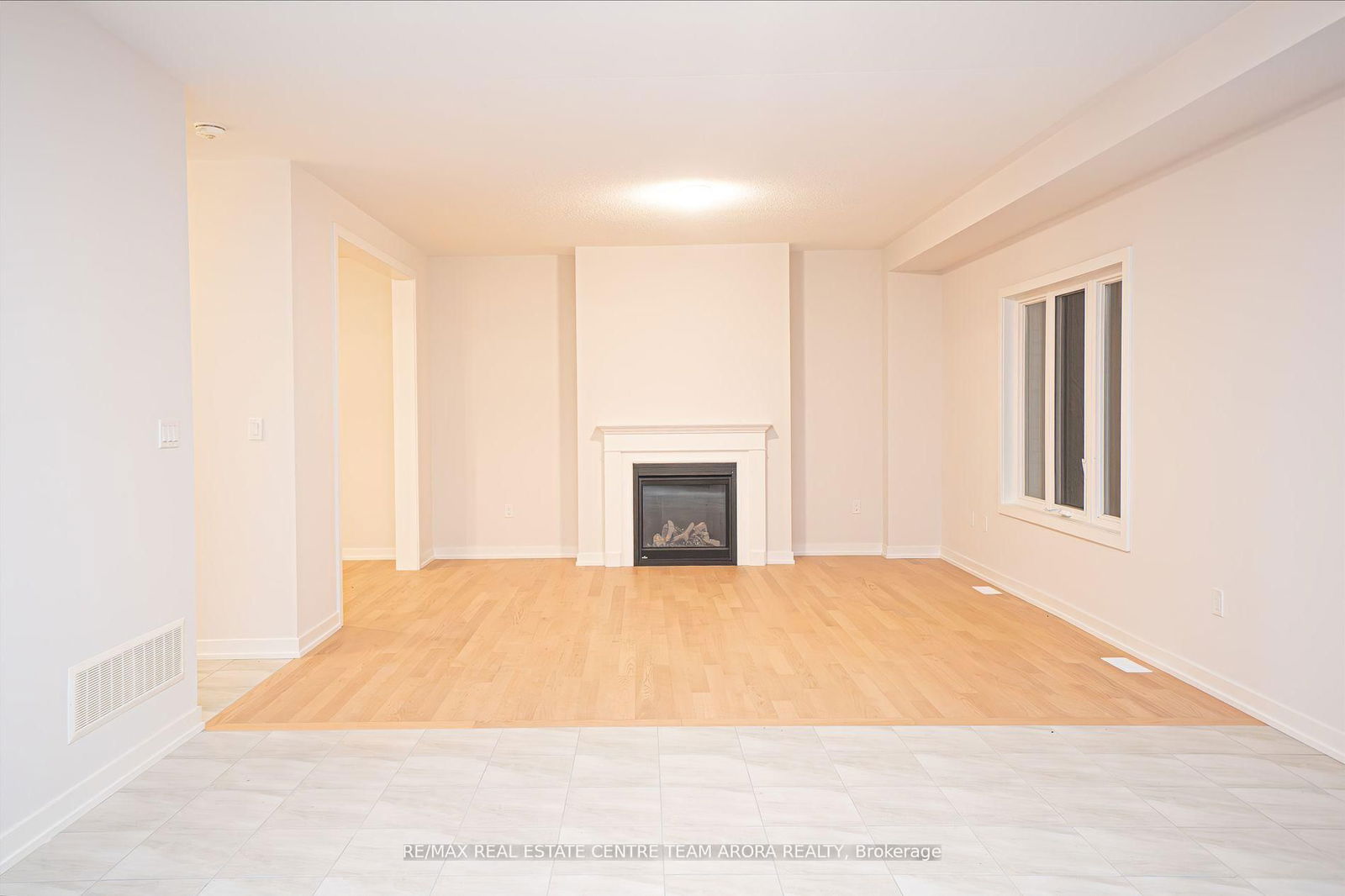 Detached House for sale at 10 Bird Street, Norfolk, Simcoe, N3Y 2X6 - MLS: X12116304