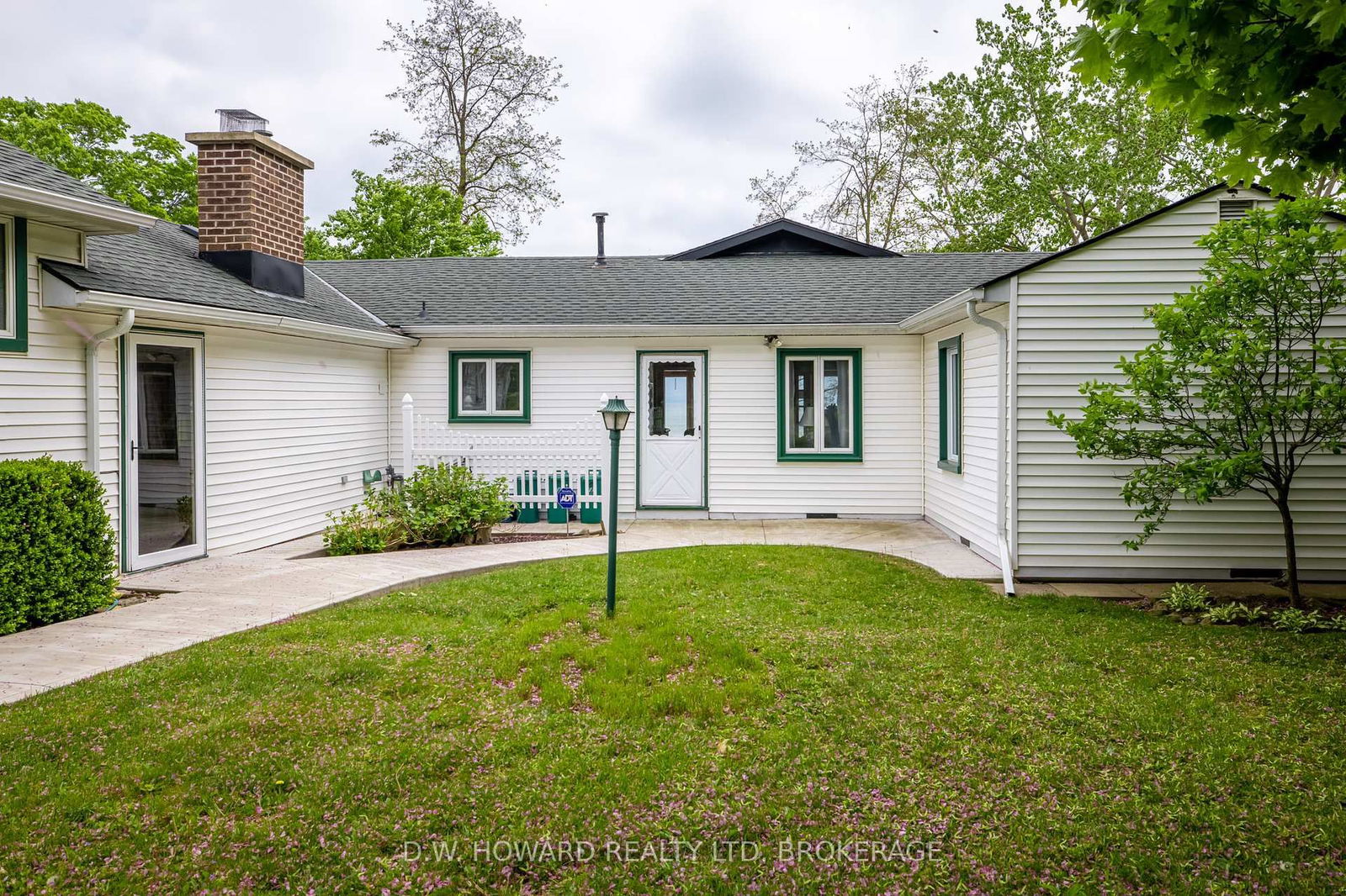 Detached House for sale at 3413 North Shore Drive, Fort Erie, Ridgeway, L0S 1N0 - MLS: X12116329