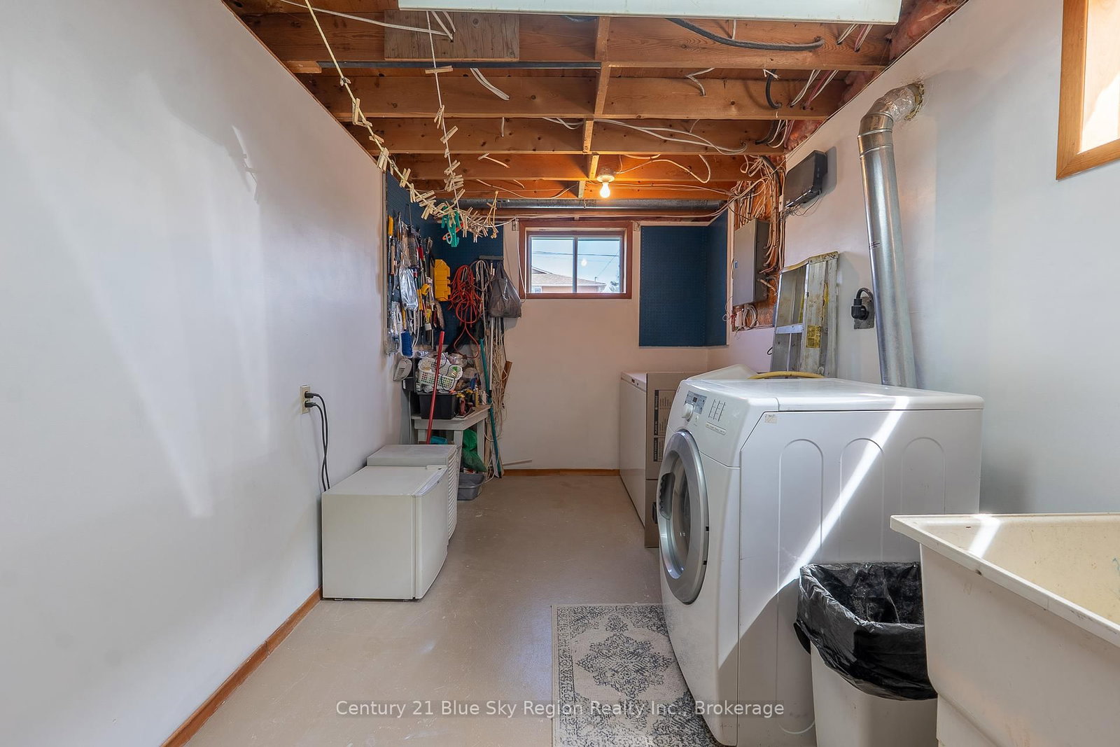 Listing Image 41