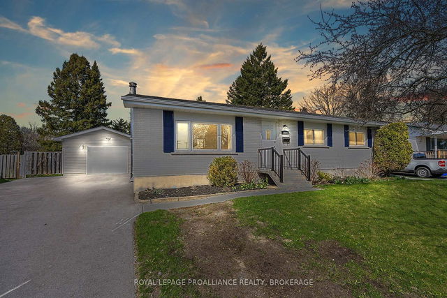 1084 Lincoln Drive