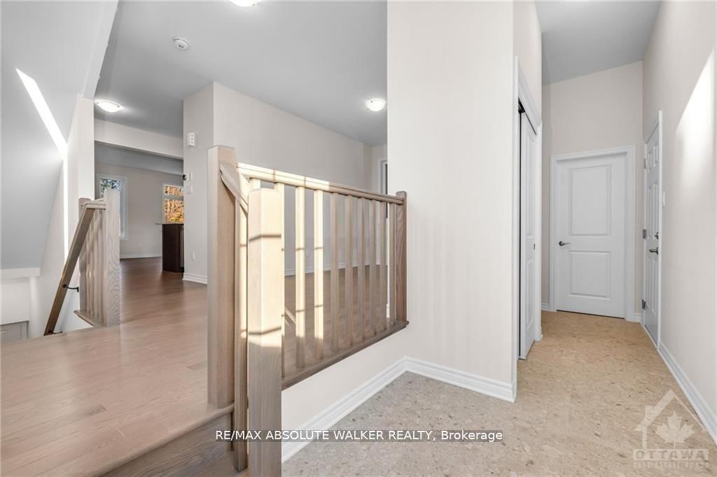 Detached House for sale at 702 DU RIVAGE Street, Clarence-Rockland, Town of Rockland, K4K 0K1 - MLS: X12116533