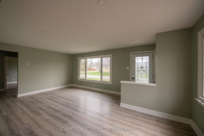 208 Susan Ave, Cornwall - Cornwall image-0-2