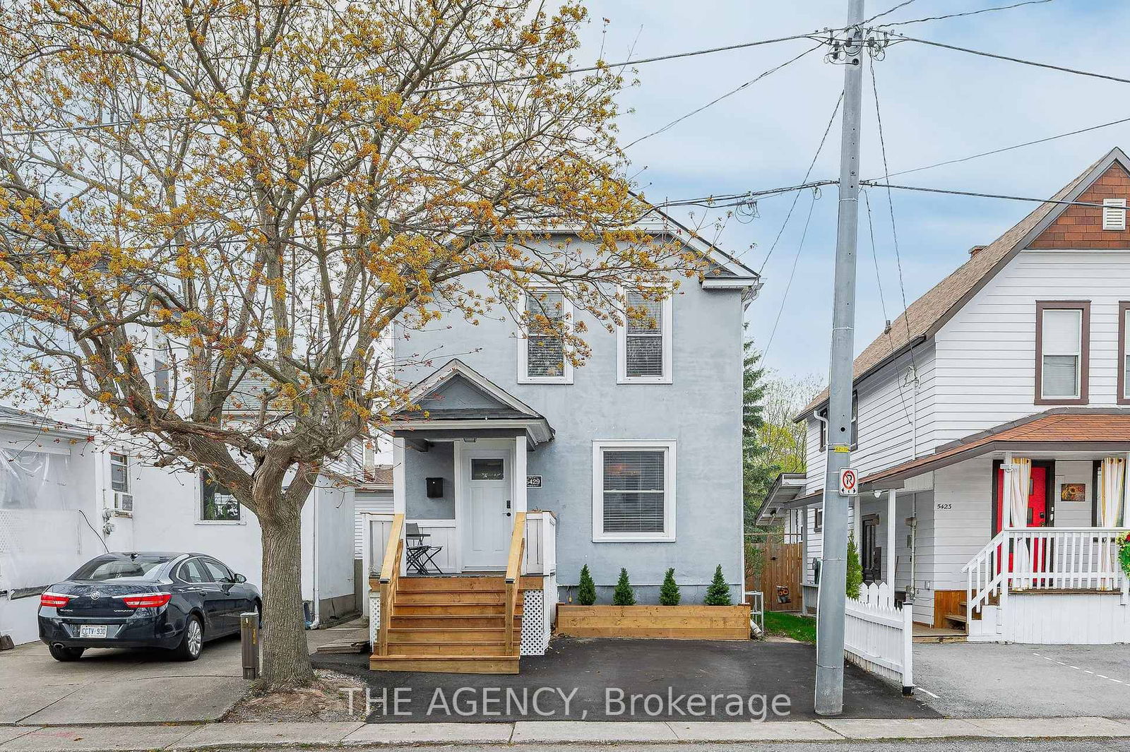 Detached House for sale at 5429 Second Avenue, Niagara Falls, Clifton Hill, L2G 3M1 - MLS: X12116646