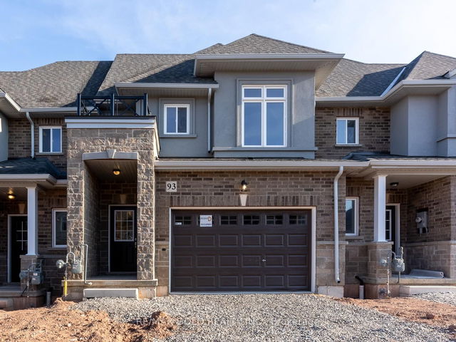 93 PINOT Crescent