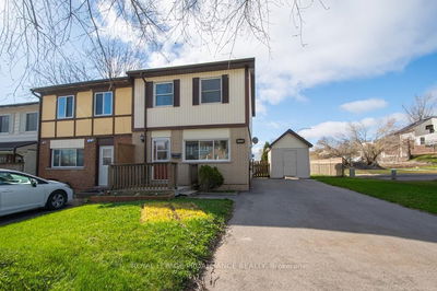 1635 Applewood Cres, Peterborough West - 2 Central