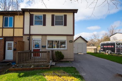 1635 Applewood Cres, Peterborough West - 2 Central image-0-1