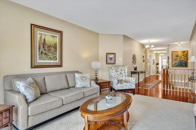Unit 12 — 877 Wentworth St, Peterborough West - 2 Central image-0-3