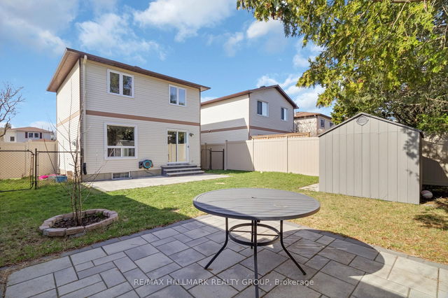 32 Brando Crescent