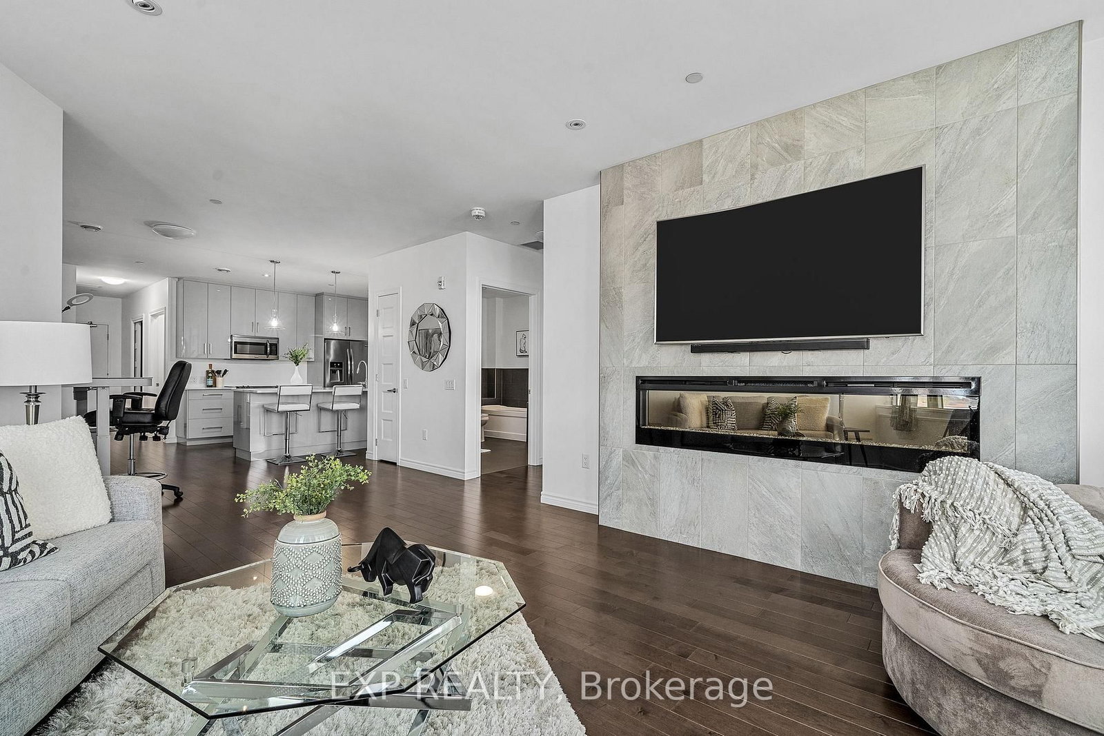 199 Front Street, Unit 511 - Photo 17