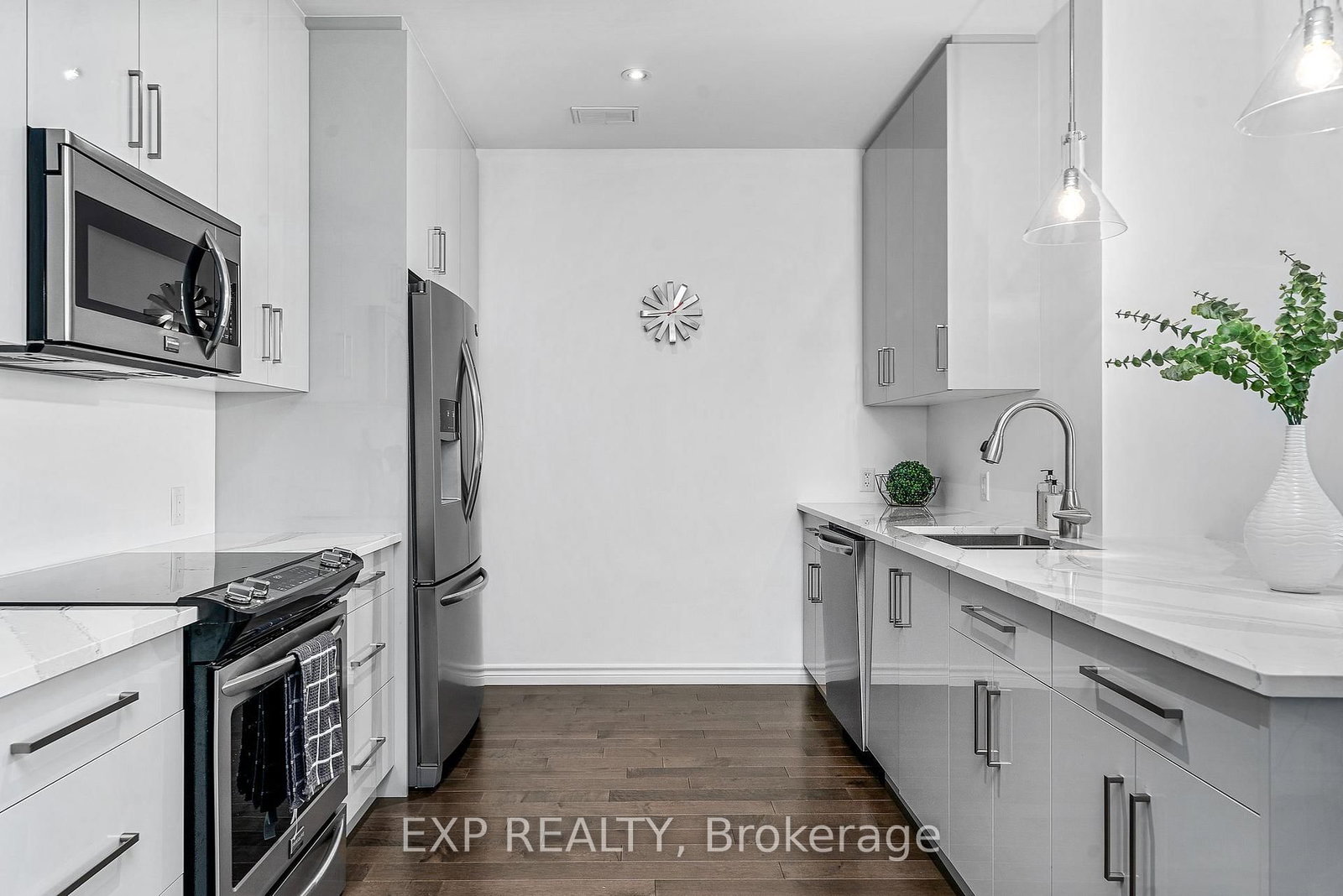 199 Front Street, Unit 511 - Photo 6