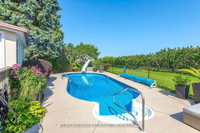 38 Banburry Cres, Grimsby - Grimsby Beach image-0-3