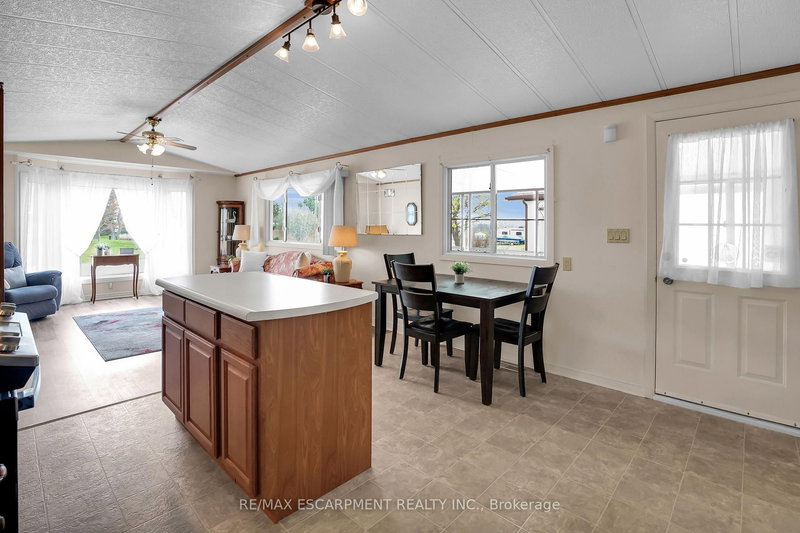 2 - 3033 Townline Rd, Fort Erie, L0S 1S1 | Image 3